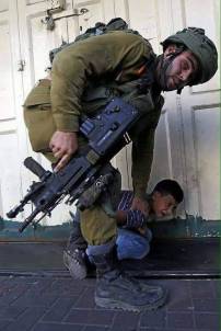 cowardly IDF israel jew soldier 32871762_1910250589264900_9199032770720956416_n